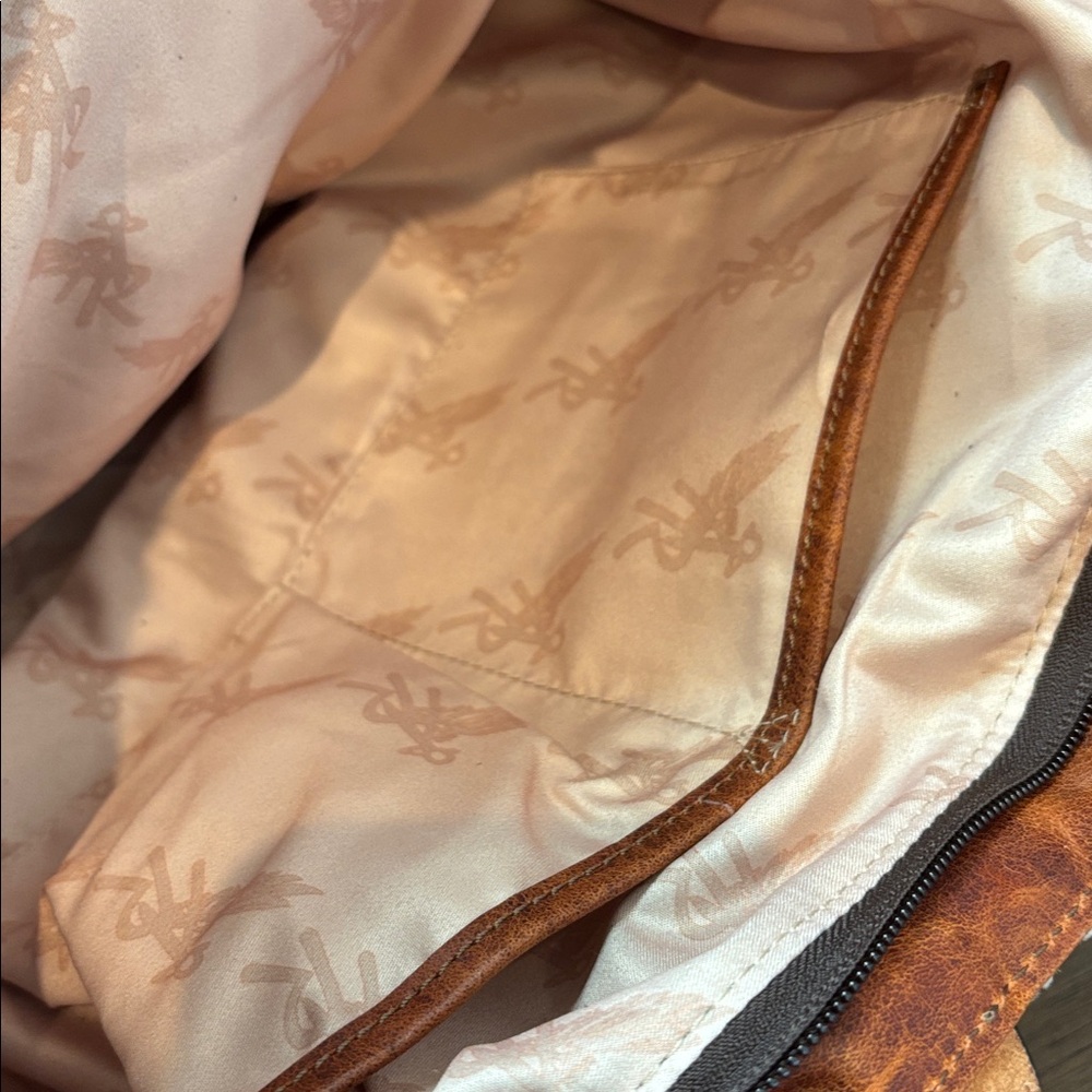 Angel Ranch Conceal Carry Genuine hand tooled leather & textile,adjustable strap - Picture 10 of 11